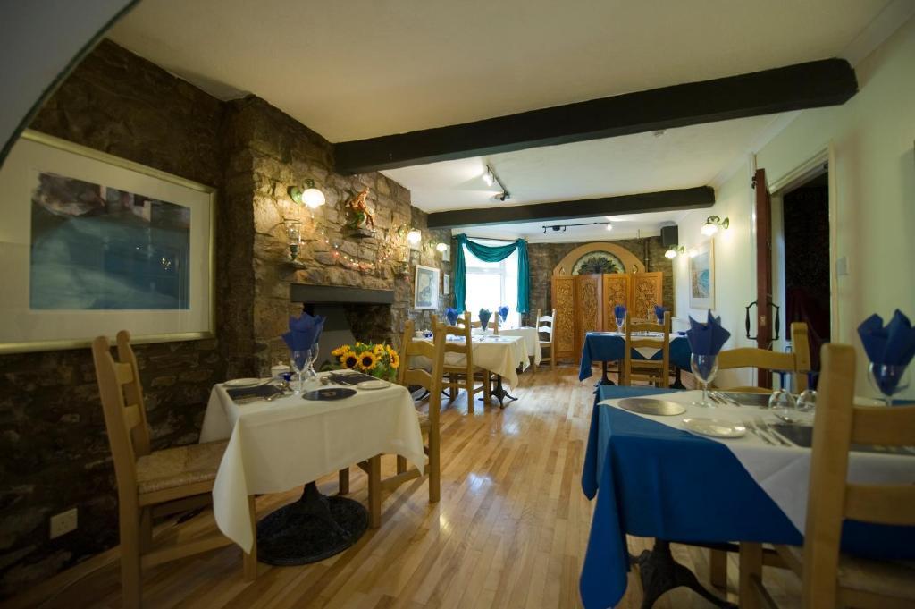 Cwmwennol Country House 손더스풋 외부 사진